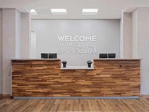 Hampton Inn Deerfield Beach - image 17