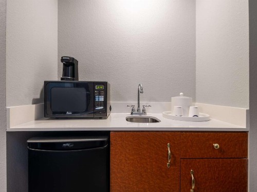 Hampton Inn Deerfield Beach - image 27