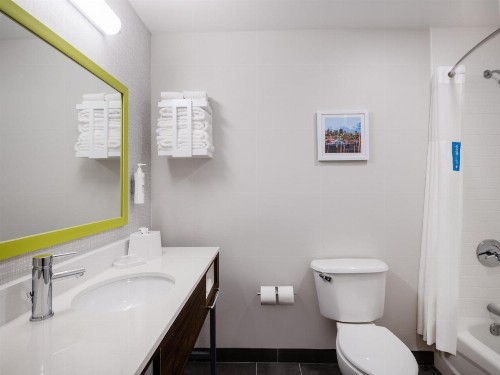 Hampton Inn Deerfield Beach - image 5