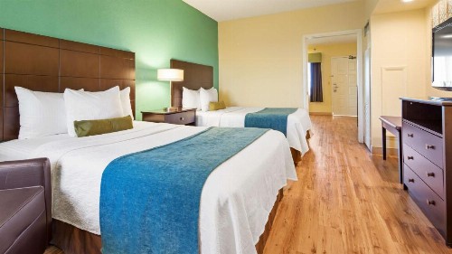 Best Western Plus Deerfield Beach Hotel & Suites - image 25