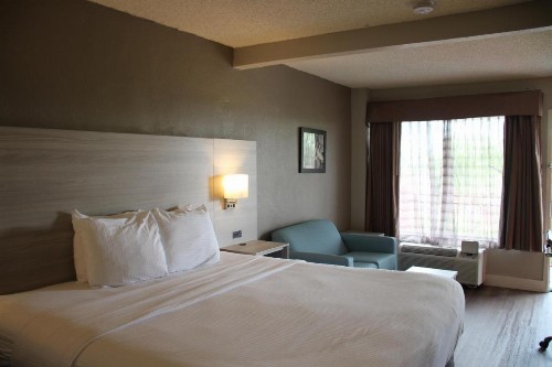 Boca Suites Deerfield Beach - image 15