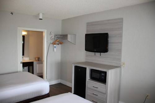 Boca Suites Deerfield Beach - image 18