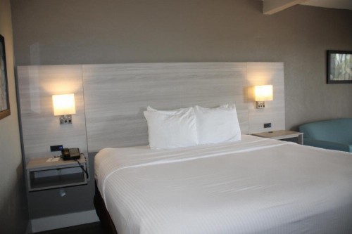 Boca Suites Deerfield Beach - image 8