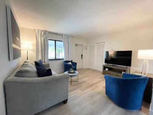 Tropic Isle Beach Resort - image 16