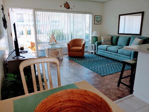 Sunrise Ocean Suites - image 8
