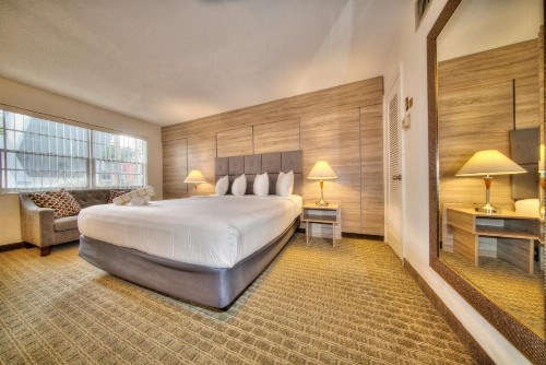 Club Lux Resort By The Beach - image 14