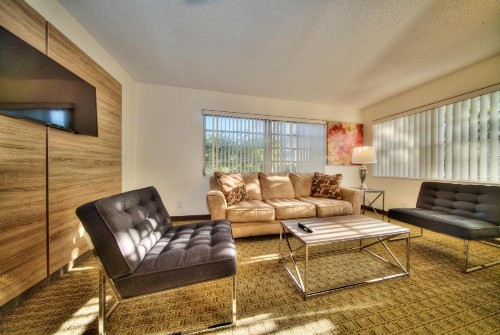 Club Lux Resort By The Beach - image 19