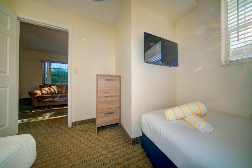 Club Lux Resort By The Beach - image 27