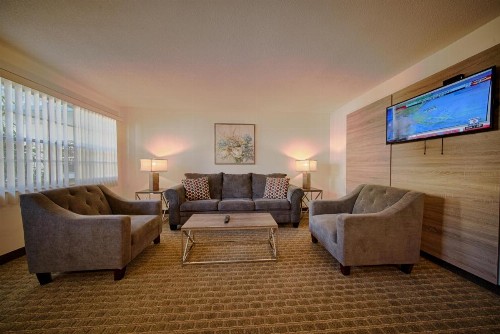 Club Lux Resort By The Beach - image 29