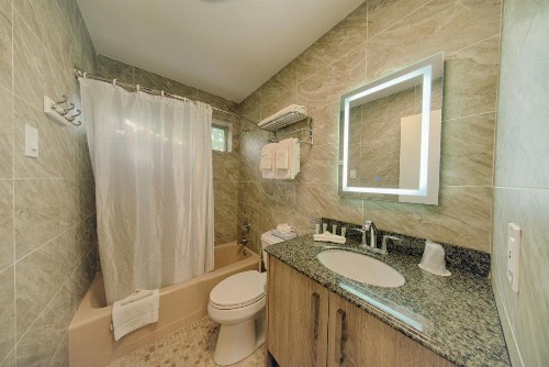 Club Lux Resort By The Beach - image 37