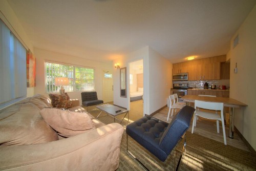 Club Lux Resort By The Beach - image 9