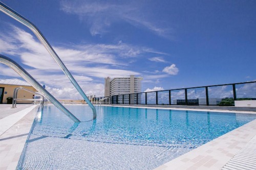 Vistalmar Beach Resort - image 1