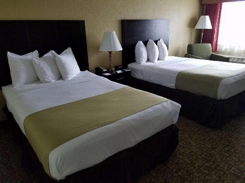 Best Western Crossroads Inn - image 5