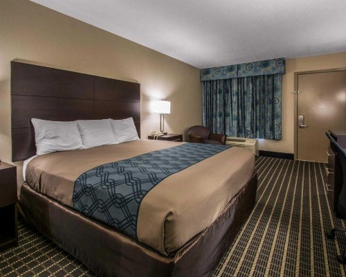Econo Lodge Defuniak Springs I-10 - image 38