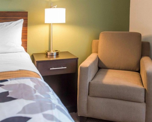 Sleep Inn & Suites Defuniak Springs - image 10