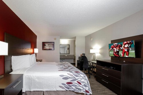 Red Roof Inn Defuniak Springs - image 13