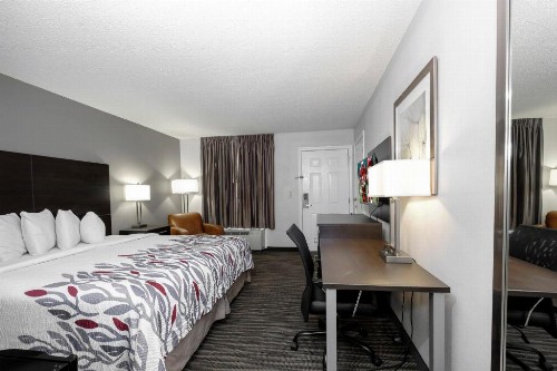 Red Roof Inn Defuniak Springs - image 22