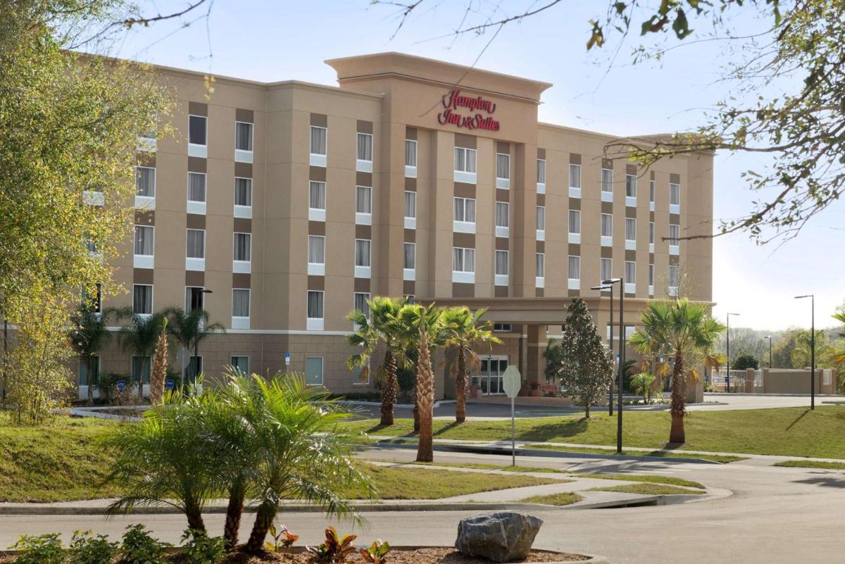 Hampton Inn & Suites - DeLand - image 2