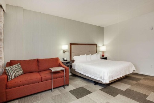 Hampton Inn & Suites - DeLand - image 35