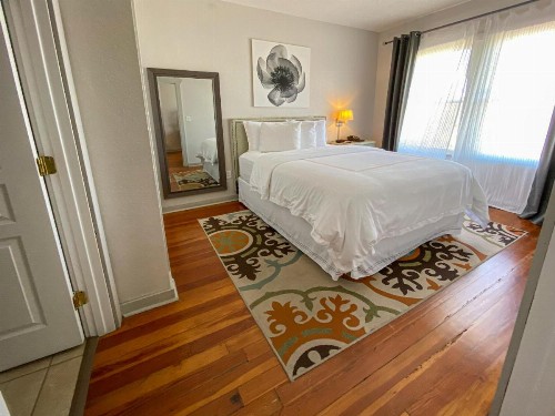 Artisan Downtown - image 20