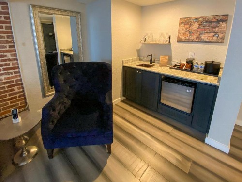 Artisan Downtown - image 34