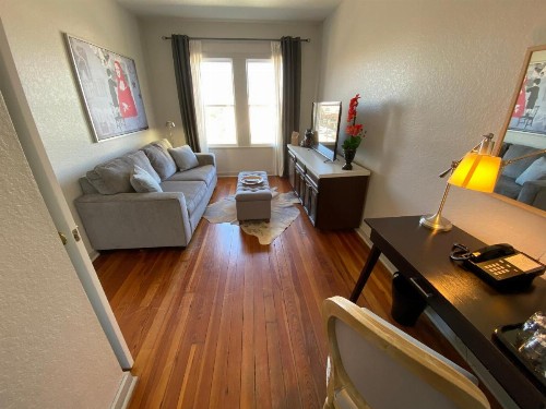 Artisan Downtown - image 50