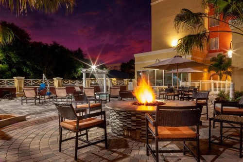 Courtyard by Marriott DeLand Historic Downtown - image 11