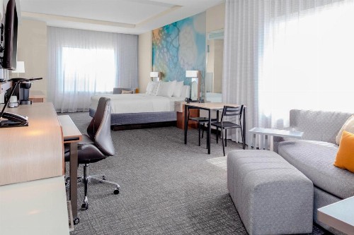 Courtyard by Marriott DeLand Historic Downtown - image 13