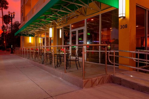 Courtyard by Marriott DeLand Historic Downtown - image 28