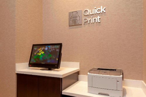 Courtyard by Marriott DeLand Historic Downtown - image 3