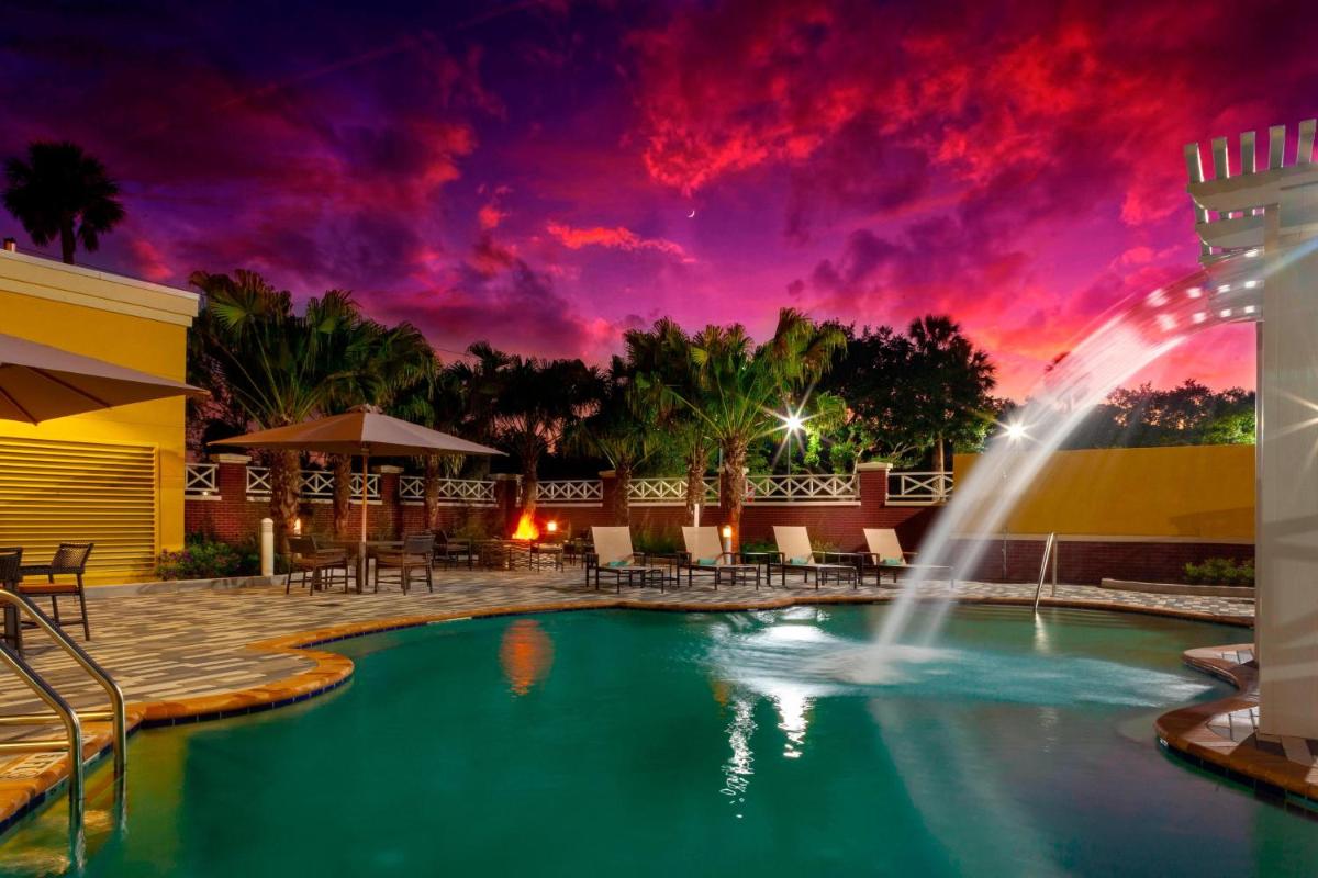 Courtyard by Marriott DeLand Historic Downtown - image 5