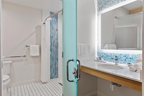 Opal Grand Oceanfront Resort & Spa - image 5