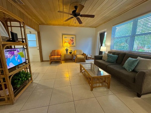 The Grove Beach Condominiums - image 12
