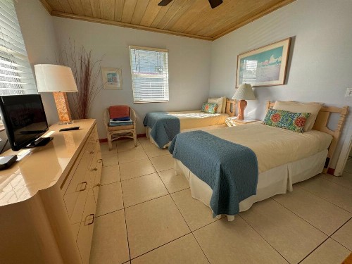 The Grove Beach Condominiums - image 30