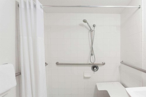 Travelodge by Wyndham Deltona - image 32