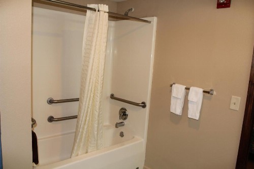 Highland Inn Denham Springs Baton Rouge East - image 27