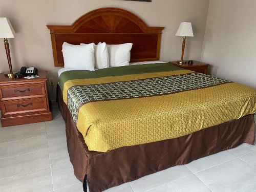Highland Inn Denham Springs Baton Rouge East - image 35