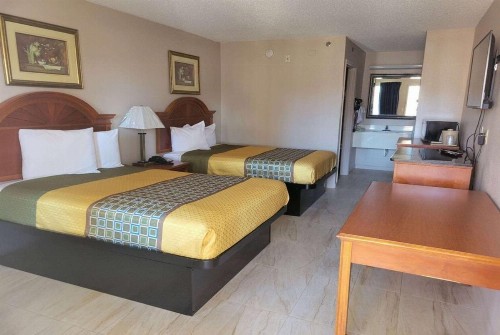 Carom Inn Baton Rouge East - image 14