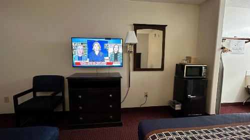 Carom Inn Baton Rouge East - image 39