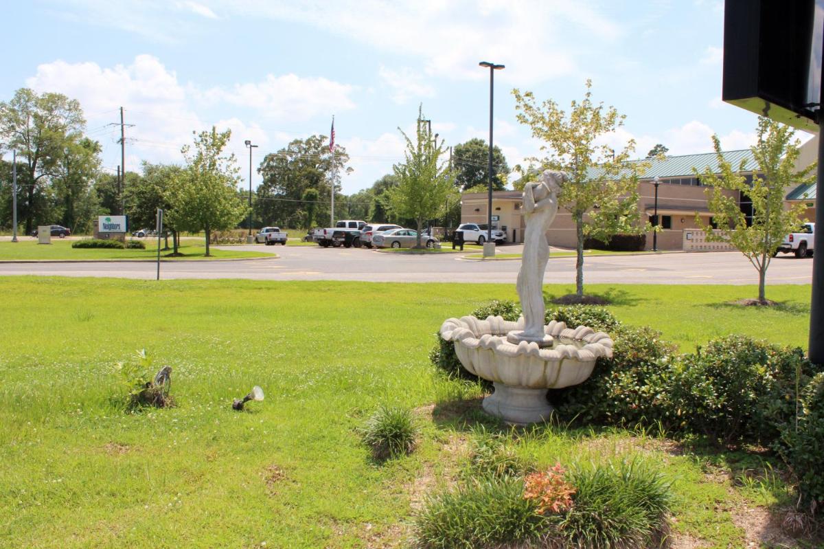 Carom Inn Baton Rouge East - image 7