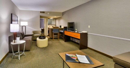 Embassy Suites by Hilton Denver Central Park - image 16