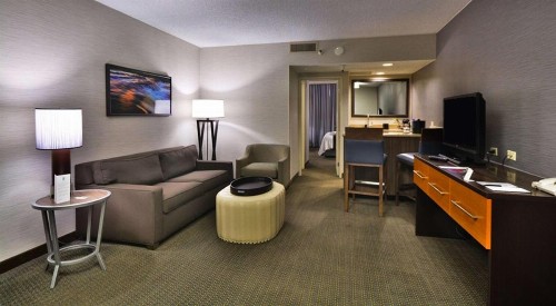 Embassy Suites by Hilton Denver Central Park - image 24