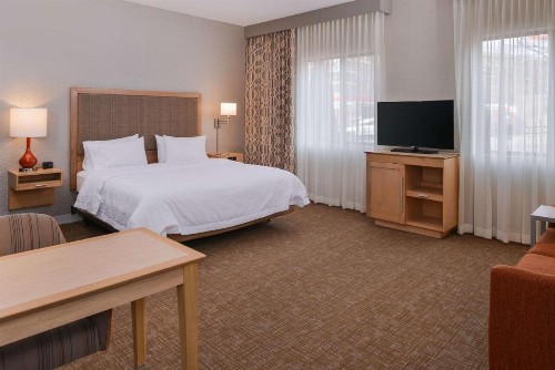 Hampton Inn & Suites Denver-Speer Boulevard - image 18
