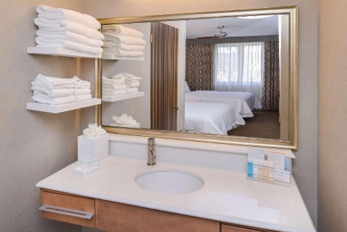 Hampton Inn & Suites Denver-Speer Boulevard - image 37