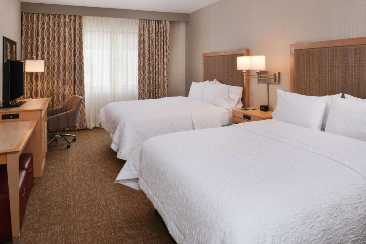 Hampton Inn & Suites Denver-Speer Boulevard - image 6