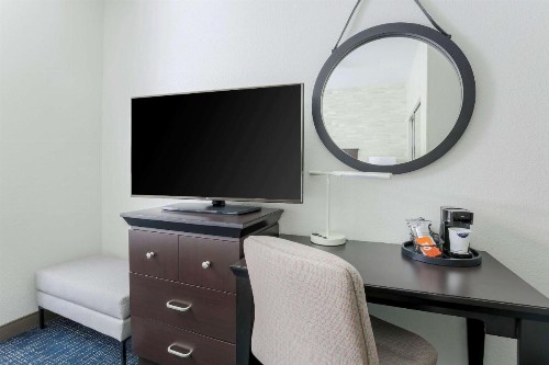 Hampton Inn & Suites Denver Tech Center - image 13