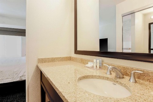 Hampton Inn & Suites Denver Tech Center - image 26