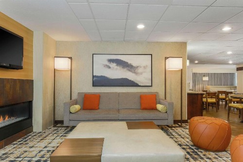 Hampton Inn & Suites Denver Tech Center - image 29