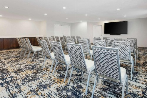 Hampton Inn & Suites Denver Tech Center - image 6