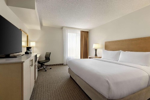 Embassy Suites Denver - International Airport - image 15